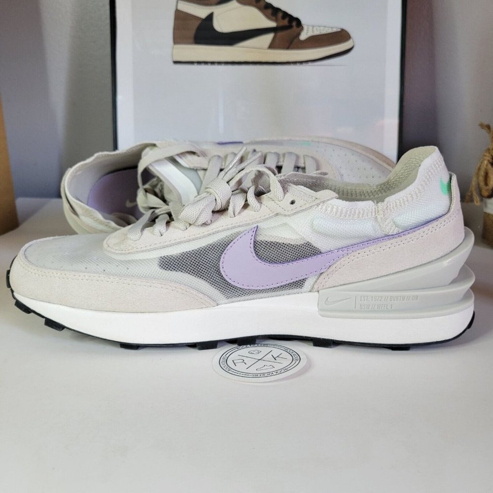 Nike Waffle One Glow Infinite Lilac Sneaker - Picture 2 of 4